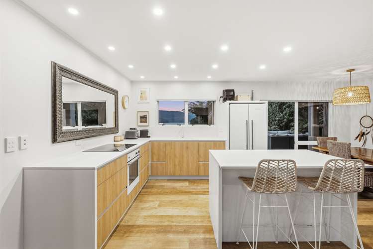 176 Spencer Road Lake Tarawera_6