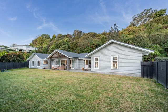 Contemporary Comfort Meets Country Charm