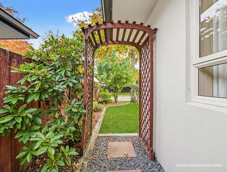8 Montrose Place Pyes Pa_25