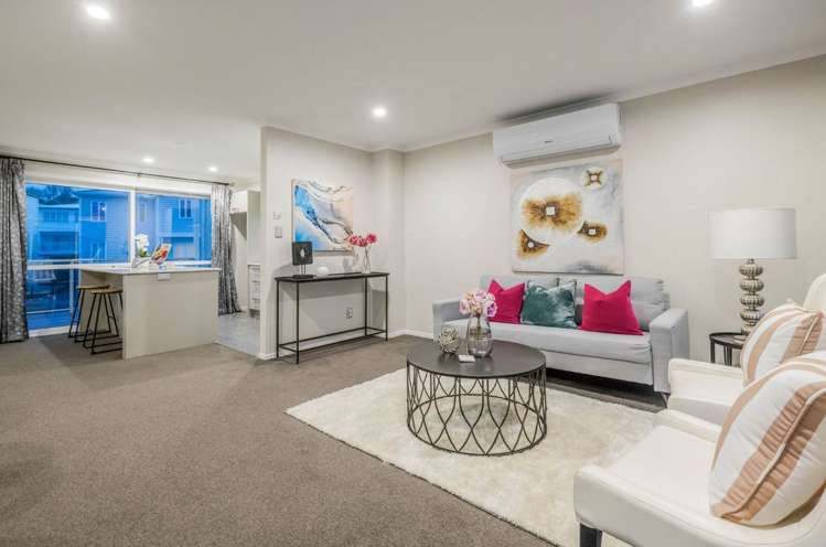 9 Panakenake Way Flat Bush_8