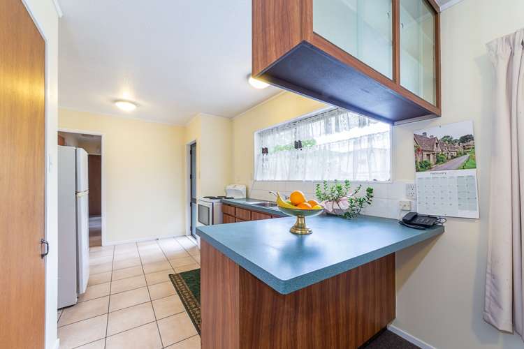 2/303a Great North Road Henderson_15