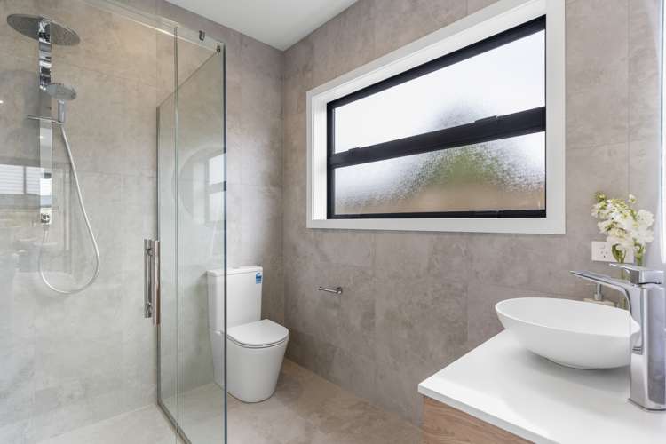 13b Gulf Crest Bucklands Beach_11