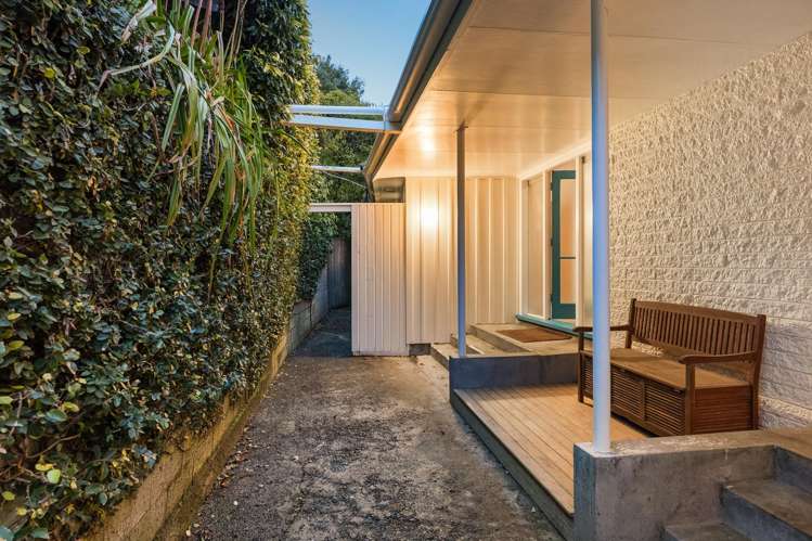 26 Collier Avenue Karori_15