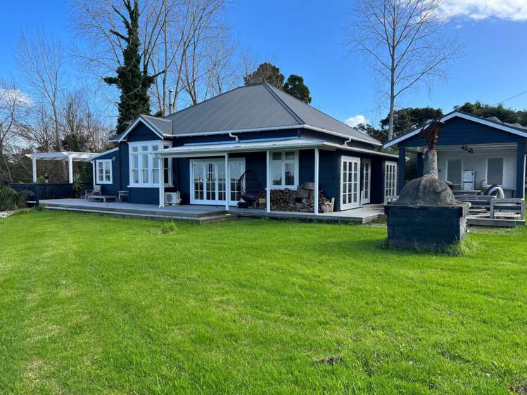 49 James Paige Lane Riverhead_0