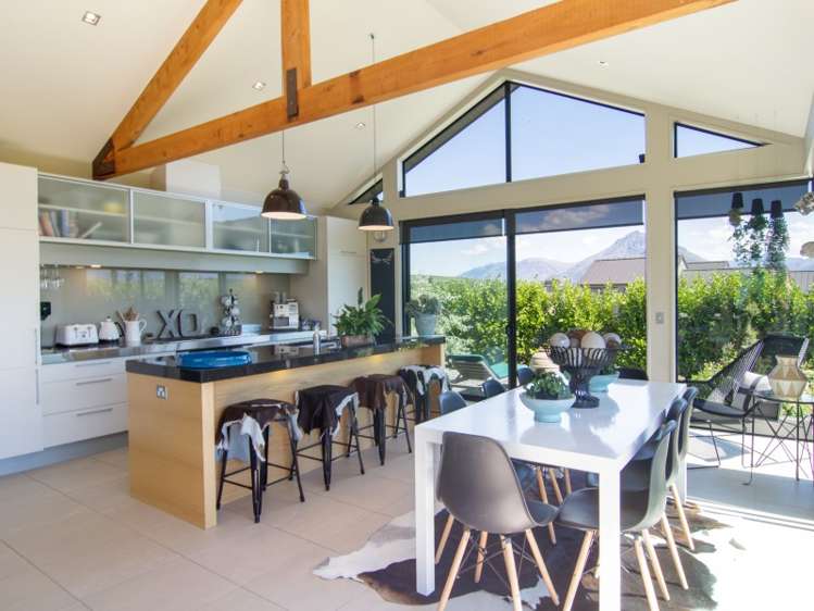 2 Skye Lane Jacks Point_5