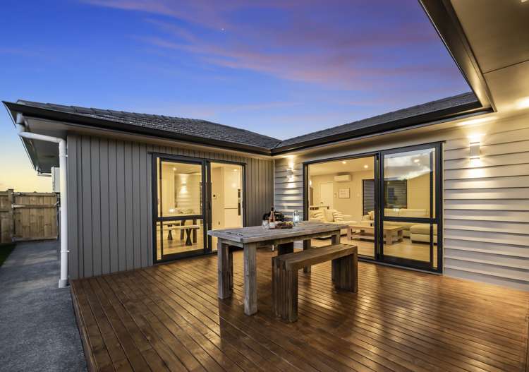 39 Symes Drive Red Beach_5