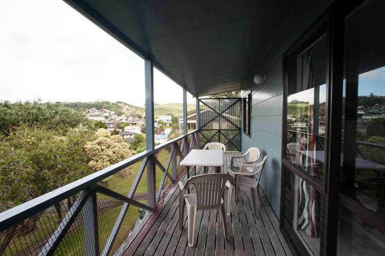 111 Bambury Place Onemana_3