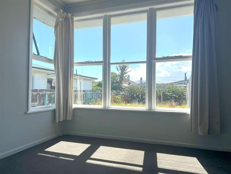 3 Masters Street Greymouth_9