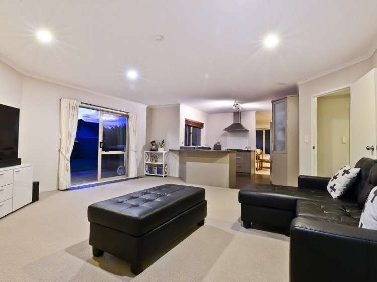 4 Rhys Avenue Huntington_6