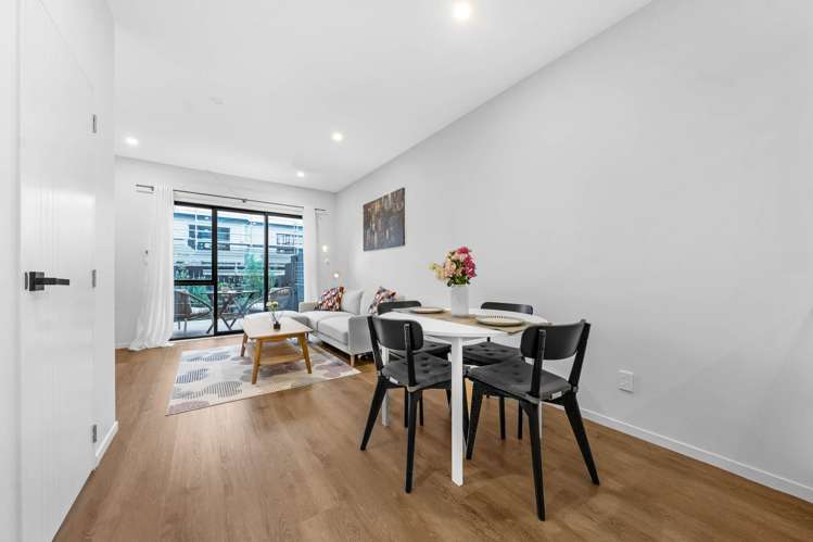 3 Kiato Lane Flat Bush_9