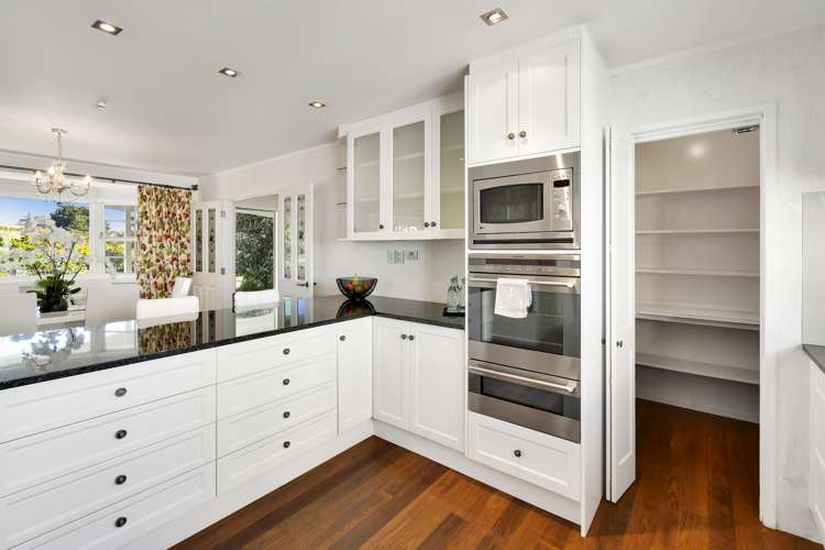 2 Rochas Place Clover Park_6