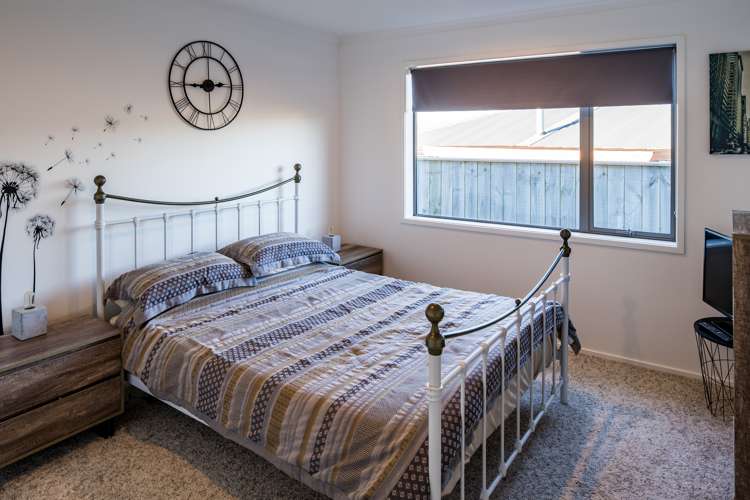 52 Mo Street Camborne_10