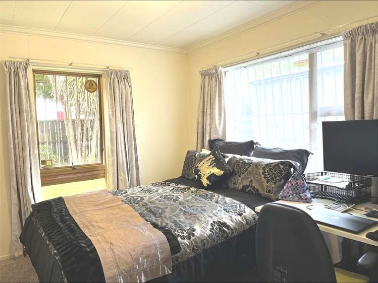 63A Ranolf Street Victoria_16