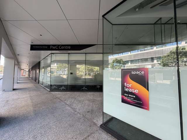 Retail 4/10 Waterloo Quay Wellington Central_2