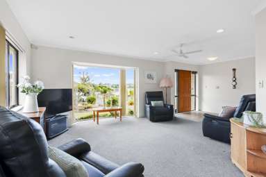 6 Rosebay Rise_4