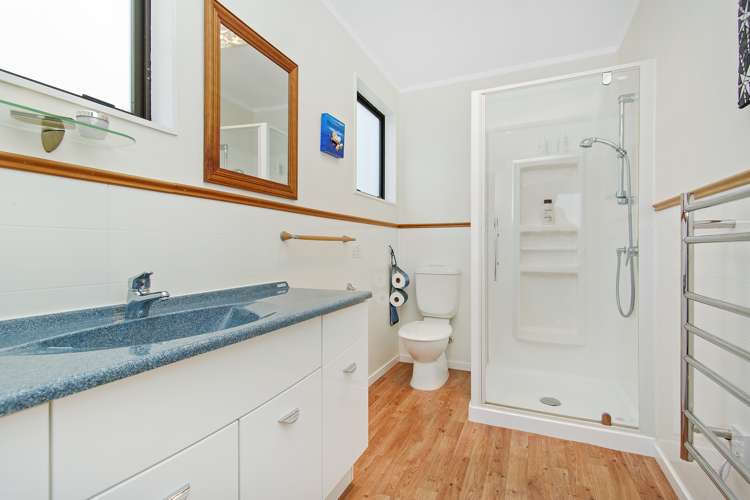 78 Victory Crescent Tawa_13