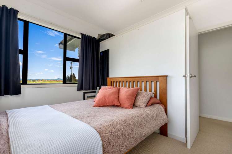 694 Thornton Road Thornton_16