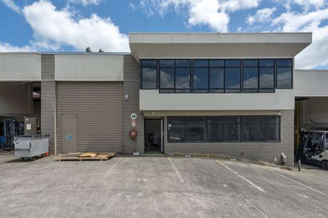 Unit M, 21 Poland Road Wairau Valley_4