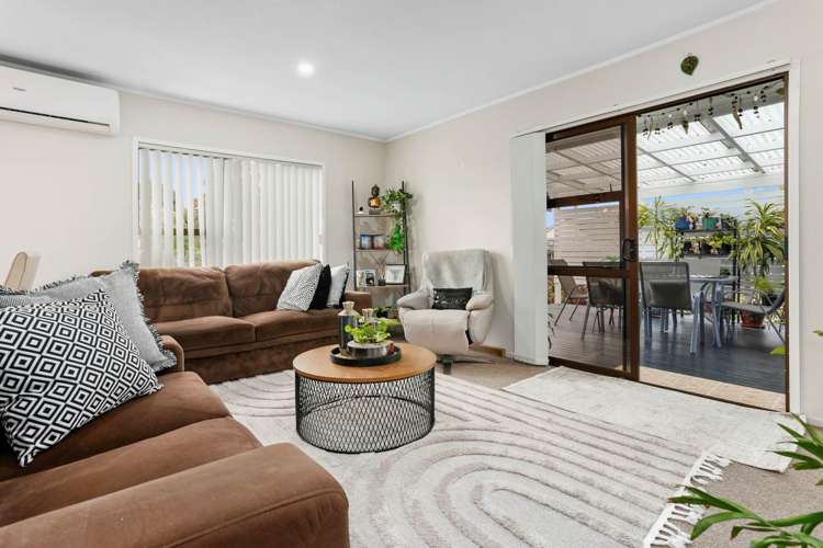 1/2 Burundi Avenue Clendon Park_1