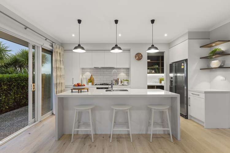 9 Tuatini Place Long Bay_7