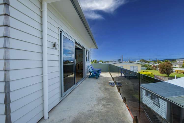 18 Robbie Street Foxton Beach_24