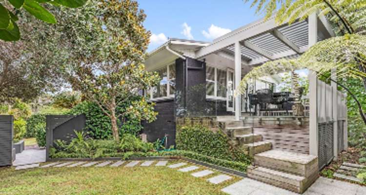 100 Riddell Road_0
