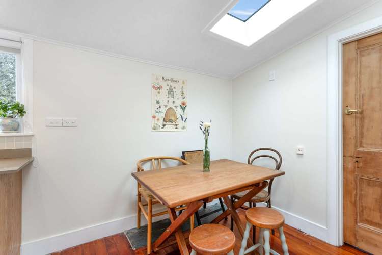 1/114 Luxmoore Road_5