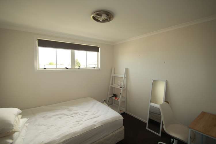 20 Chiefs Court Hamilton East_8