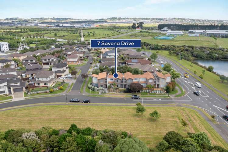 7 Savona Drive Flat Bush_9