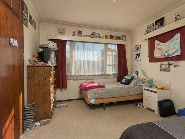 133 Edinburgh Street Pukekohe_6