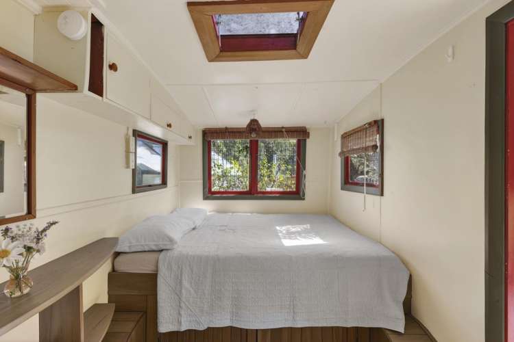 21 Airlie Street Glenduan_17