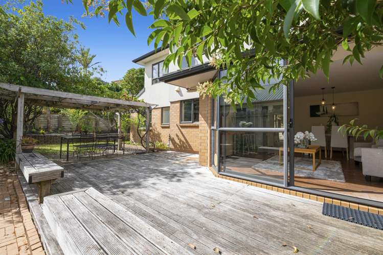 26 Black Teal Close Unsworth Heights_16