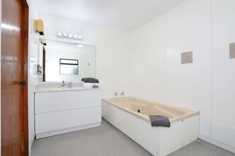 167 Fitzherbert Avenue West End_22