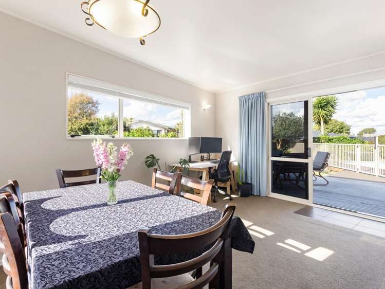 8 Magenta Place Dinsdale_8