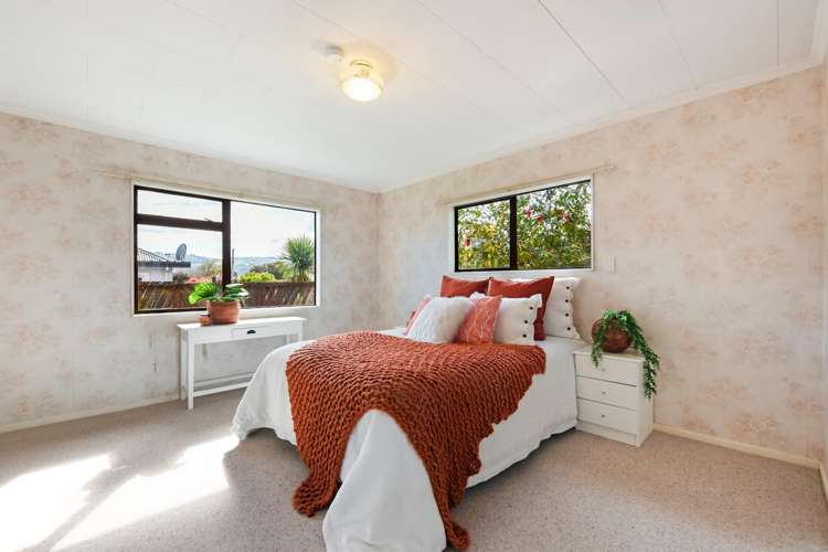 2/16 Newall Avenue Stoke_8