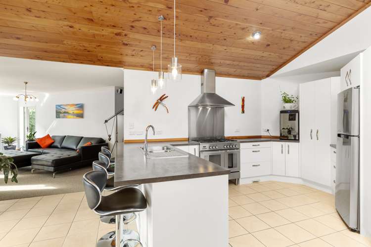 2 Merlot Place Rototuna_8