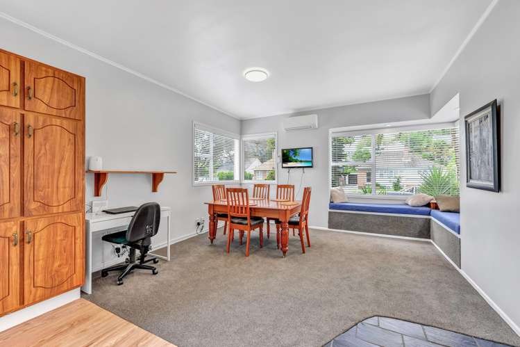 21 Galway Avenue Hamilton East_17