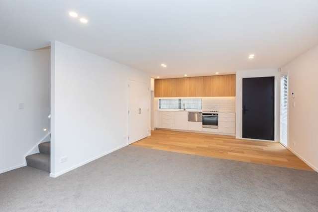 4/126 Rugby Street Merivale_4