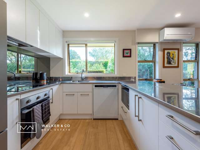 2/54 Heretaunga Square Silverstream_3