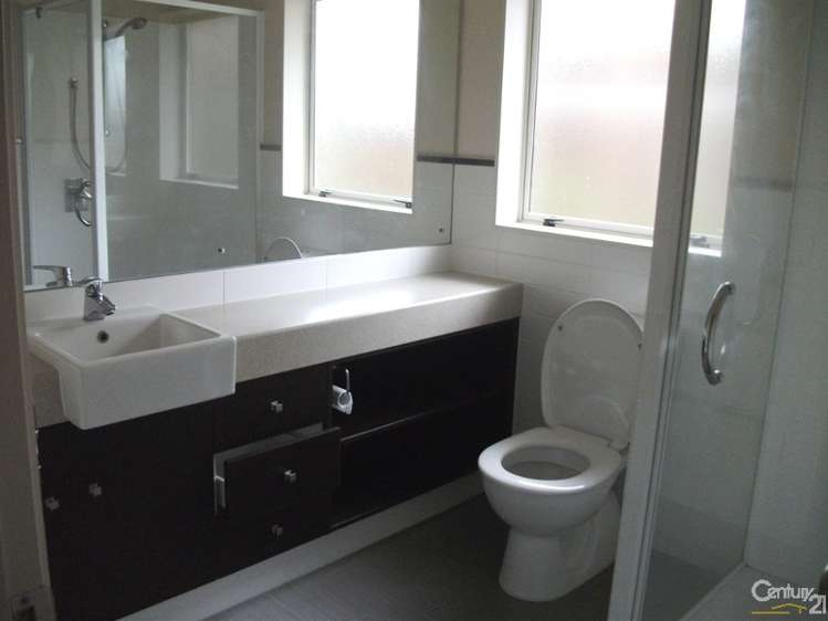 22 Terrasini Drive Flat Bush_14