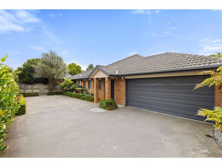 17 Sutton Place Dallington_4