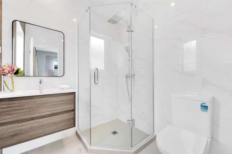 8 Repehina Road Flat Bush_20