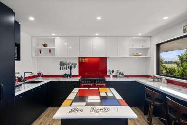 1806 Cust Road_1