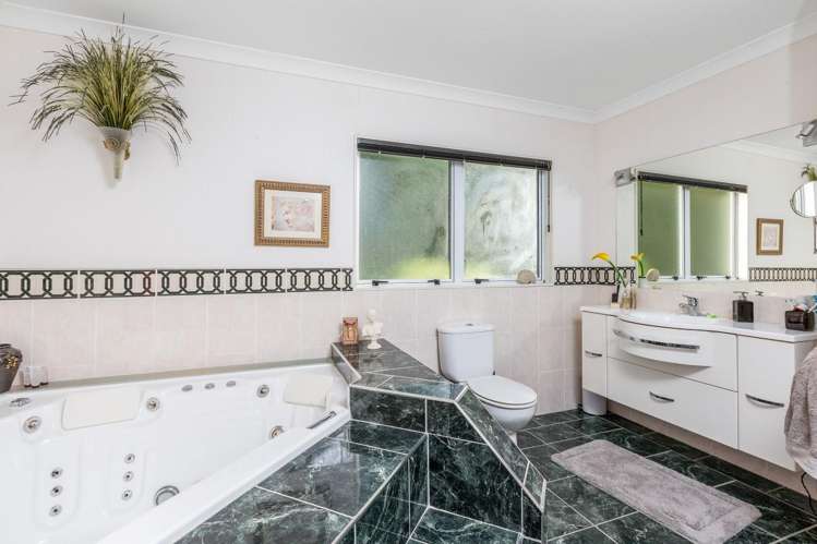 222 Welcome Bay Road Welcome Bay_10