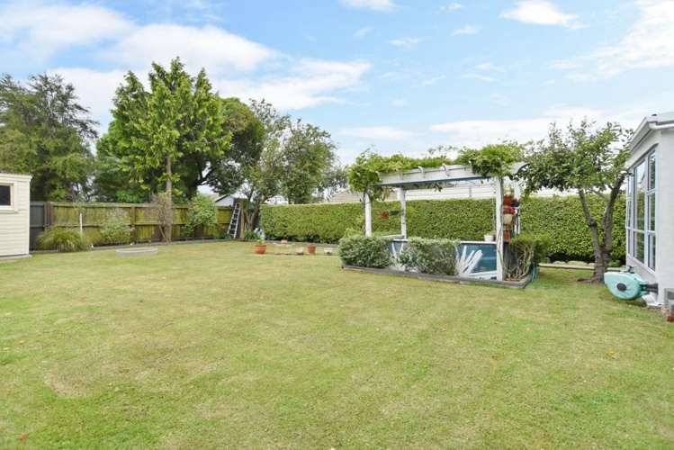 15 Robin Street Burwood_20