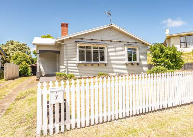 Classic 1930's bungalow with a contemporary twist