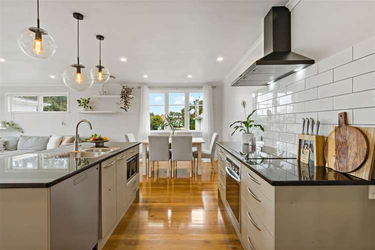 15 Waione Avenue Te Atatu Peninsula_8