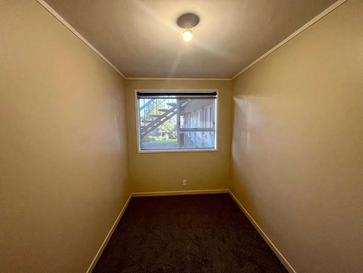 2/2 Fairview Road Mount Eden_6