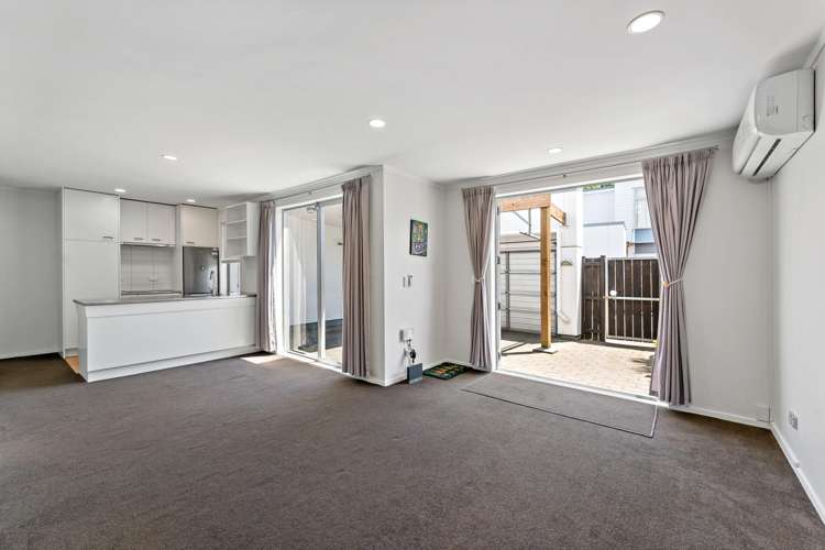 50/3 Wagener Place Mount Albert_11