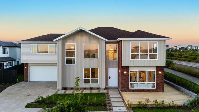 Ultimate 6-Bedroom Corner Luxury in Karaka!